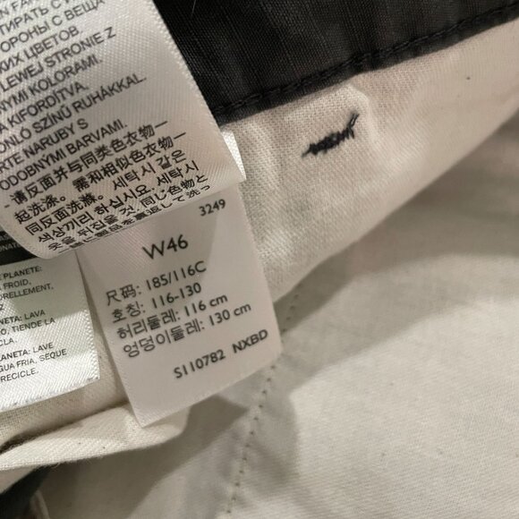 Levi's Men's Cargo Shorts Size 46 Waist Ripstop Gray Flat Front Everyday Wear - Picture 3 of 5